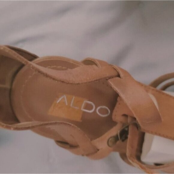 Aldo Fine leather Strappy Sandals with triangle heel- 38EURO (8.5US) - Picture 15 of 16